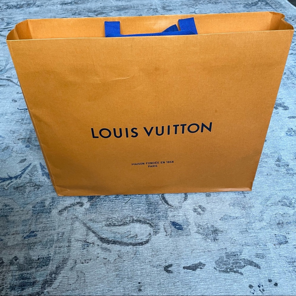 Louis Vuitton Neverfull Bag - Picture 11 of 11